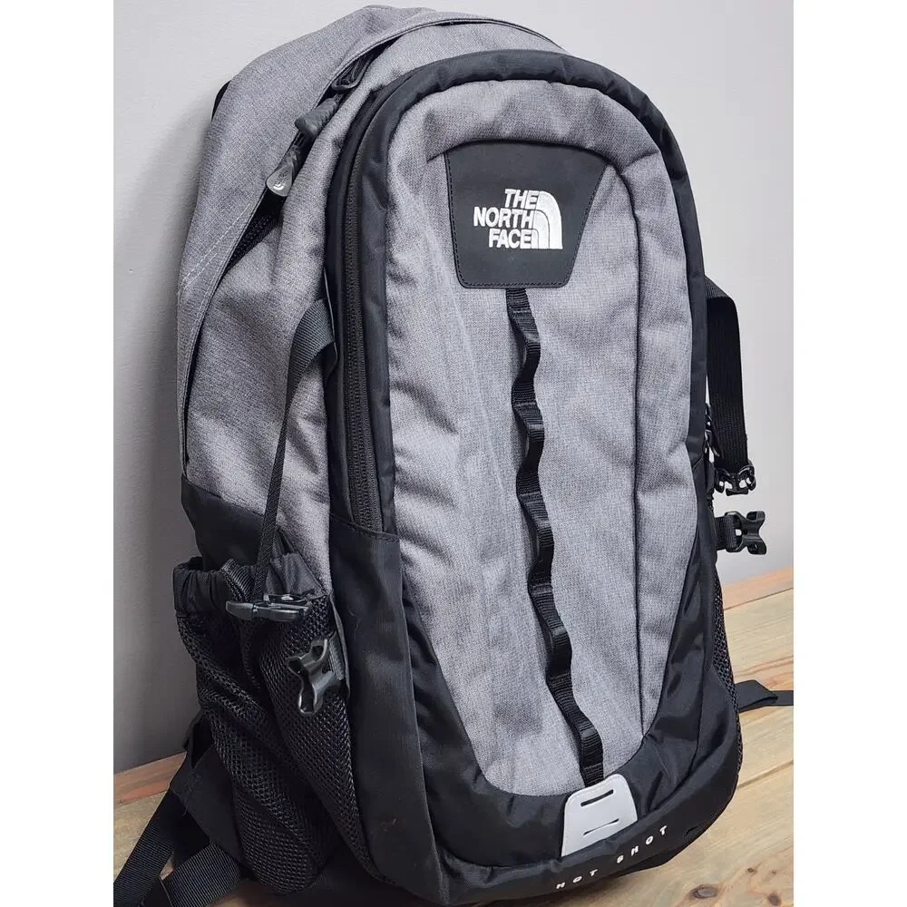 THE NORTH FACE Hot Shot Backpack Gray Black 27L Capacity 15